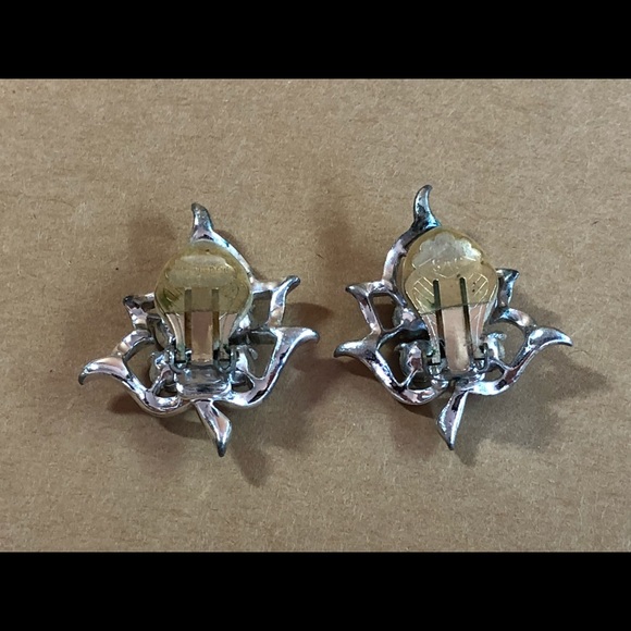 SIGNED Sarah Coventry Aurora Borealis Leaf set - Picture 5 of 7